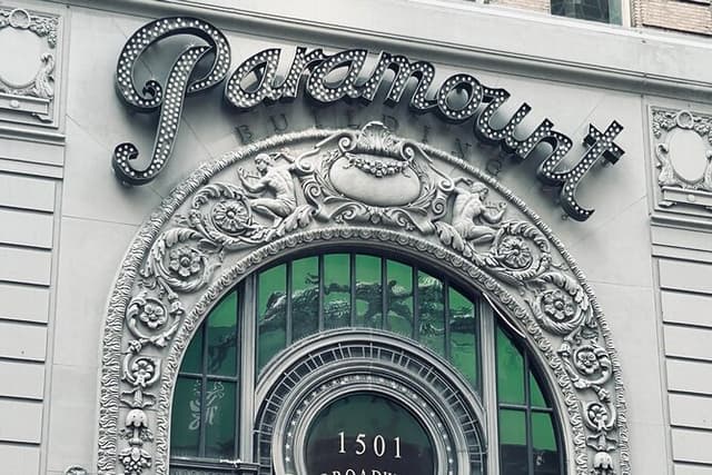 Private Walking Tour in Frank Sinatra's New York