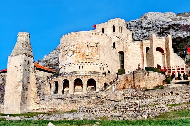 From Tirana: Kruja City, The Castle and Old Bazaar Day trip
