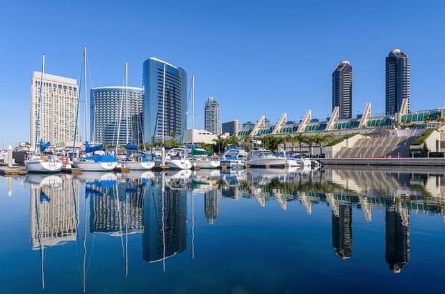 San Diego Downtown Highlights Private Guided Walking Tour