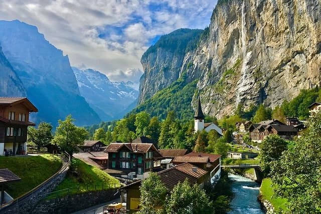 From Lucerne: Swiss Alps, Lauterbrunnen, Beatus Caves Small Group