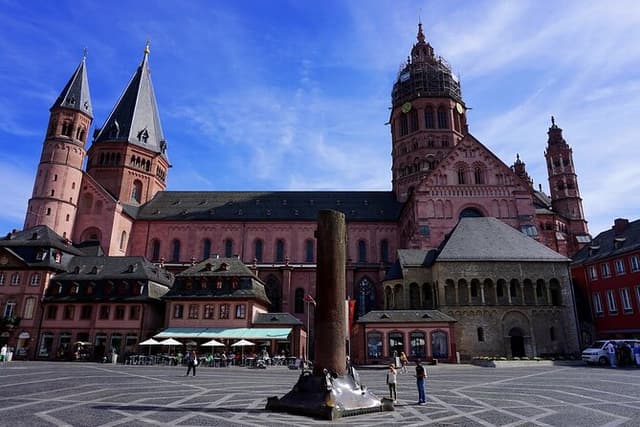 Private Mainz Dom Tour with Transportation