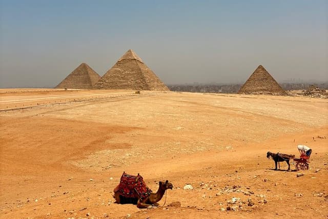 Private Day Trip to The Pyramids of Giza, Saqqara& Memphis