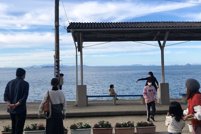 Shimonada Station and Matsuyama Castle Private Tour