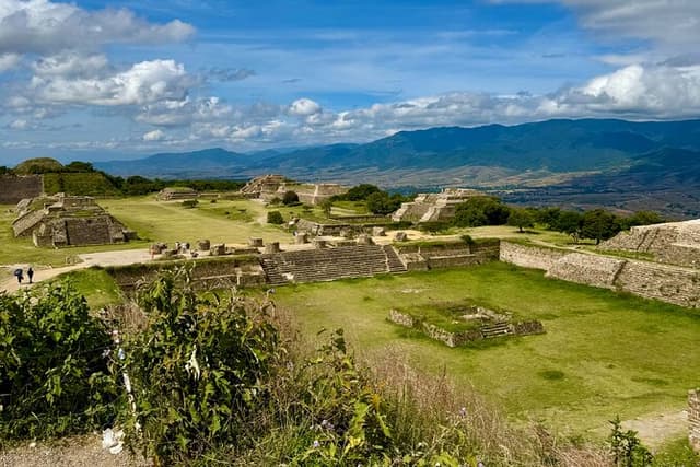 Private Tour to Monte Alban Half Day