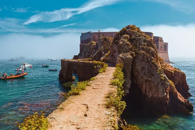 Private: Berlenga Islands by Boat, Peniche & Óbidos from Lisbon