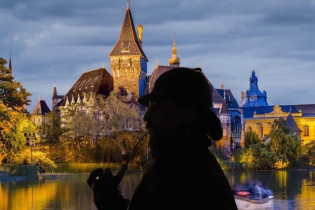 City Park True Crime of Hungary and Night Walk Tour in Budapest