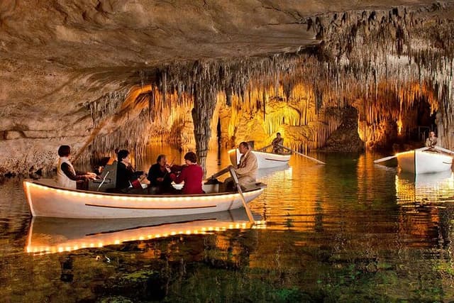 Drach and Hams caves - Full day tour