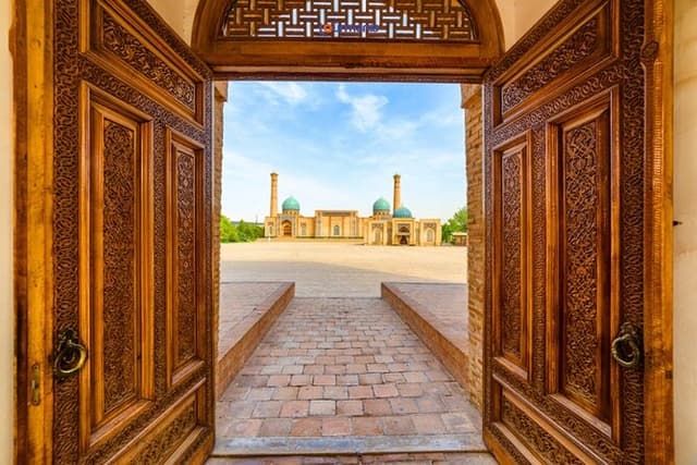 Tashkent City Highlights Guided Walking Tour