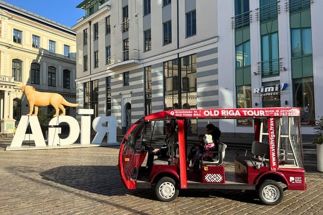 Old Riga Heated E-Bus Tour with Audio Guide