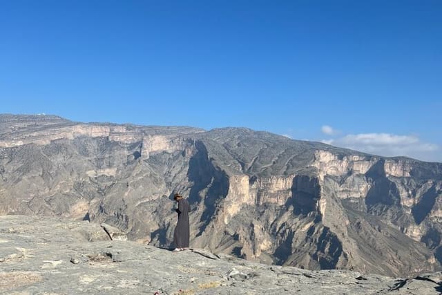 Explore Jabal Shams with Shared 4WD Tour