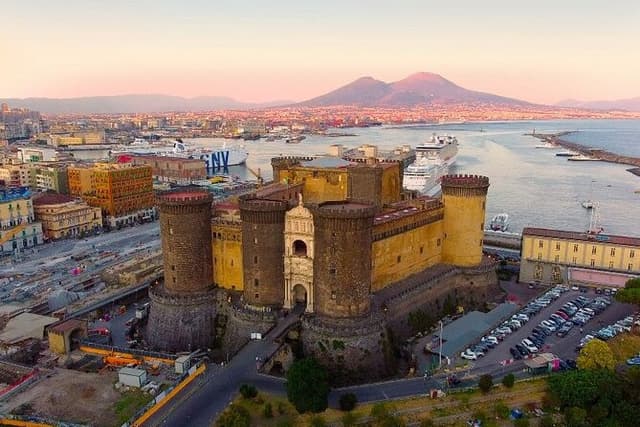 Panoramic and Historical Vespa Tour Naples