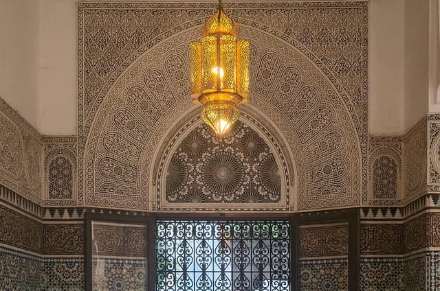Paris Guided Tour of the Grand Mosque and Secret Gardens