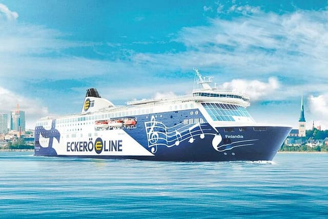 Helsinki to Tallinn History & Heritage Guided Tour with Cruise