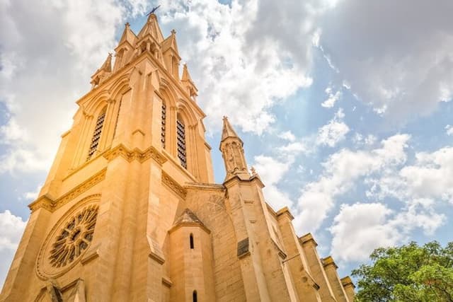 Montpellier Uncovered Self Guided Walking Tour