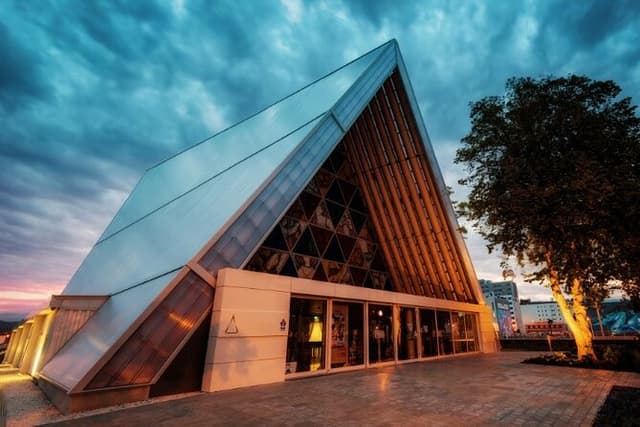 Christchurch City Self Guided Walking Tour with an APP