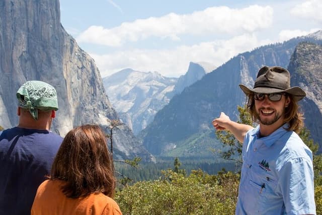 Wonders of Yosemite: Explore Yosemite Valley and Giant Sequoias