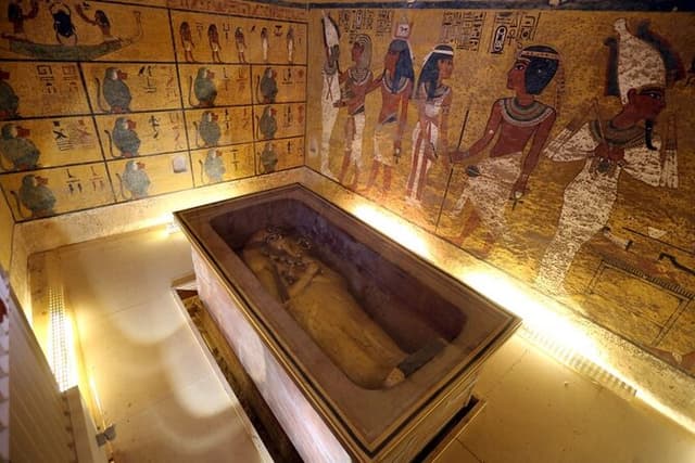 Luxor Highlights Day Tour from Safaga Port with King Tut’s Tomb