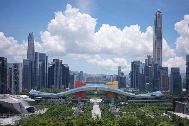 Shenzhen Day Tour from Hong Kong: Classic & Modern with Pickup