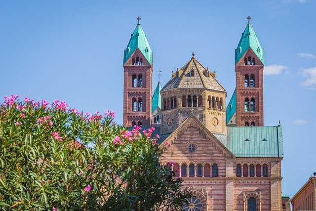 Private Tour from Frankfurt to Speyer Mannheim and Schwetzingen