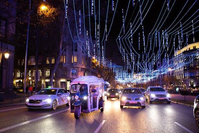 Madrid Christmas Lights Tour in Eco Tuk Tuk Private