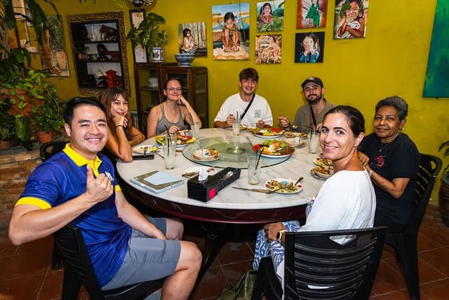 Small Group Melaka After Dark Food Tour