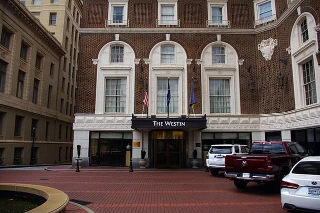 The Greenville Ghost Hunt 2 Hour Walking Tour