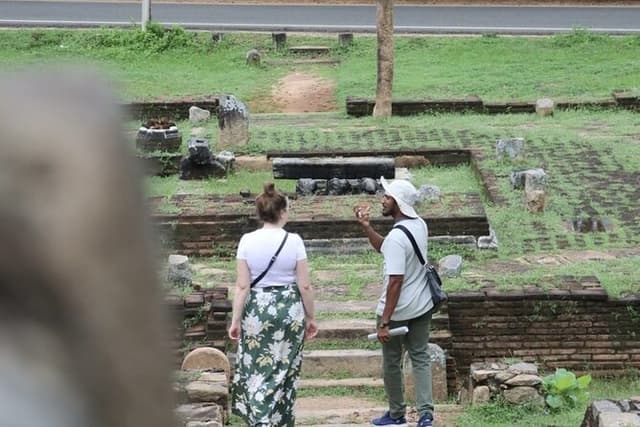Private Day Tour of Anuradhapura - All-Inclusive