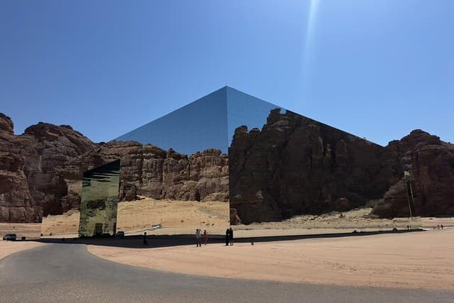 AlUla wonders: Hegra , Elephant rock , Old town , harrat