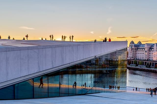 Best of Oslo: Small Group Walking Tour (Max 10, 3 Hours)