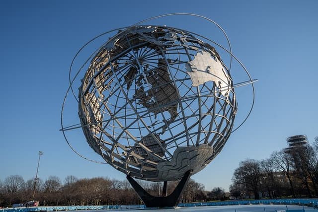 Contrasts Tour in New York City: English/Spanish