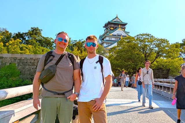 Guided Tour of Osaka Castle and Osaka Historical Museum