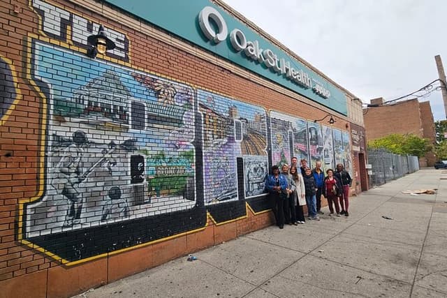 NYC Trolley Tour Explore Harlem The Bronx Queens and Brooklyn