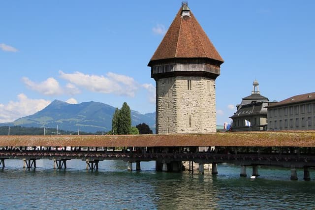 Lucerne Highlights Private Guided Tour