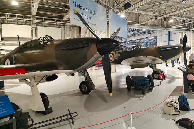RAF Aircraft London Museum WW2 Private Car Hotel Pickup & Return
