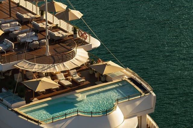 All inclusive 3-Day Halong and Lan Ha Bays Cruise on Bhaya Soul