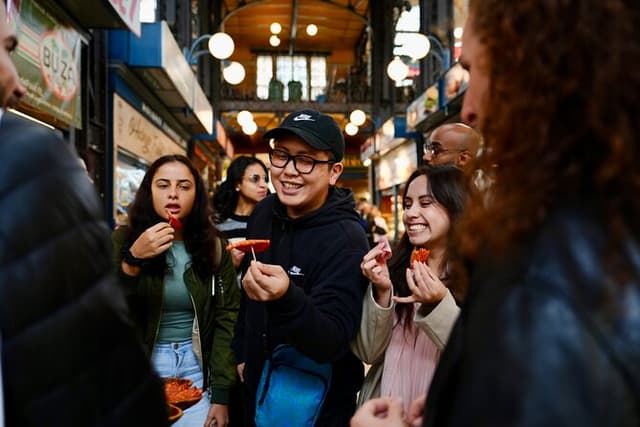 Budapest Food Tour: Market Walk, Local Drinks & 20+ Tastings
