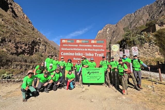 Inca Trail 4-Day Trek to Machu Picchu – Return by Vistadome Train