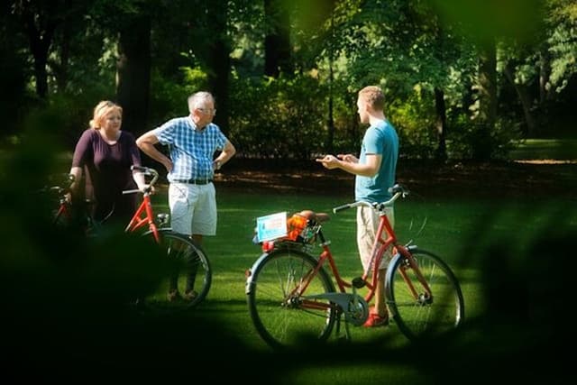 Berlin: Top Secret Bike Tour to Hidden Gems Off the Beaten Path