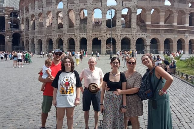 Tour in Rome in a private licensed minivan