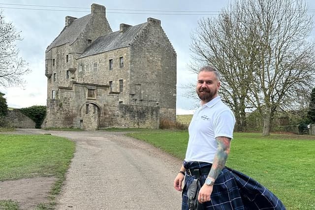 From Edinburgh: 1-day Outlander Tour - attractions included