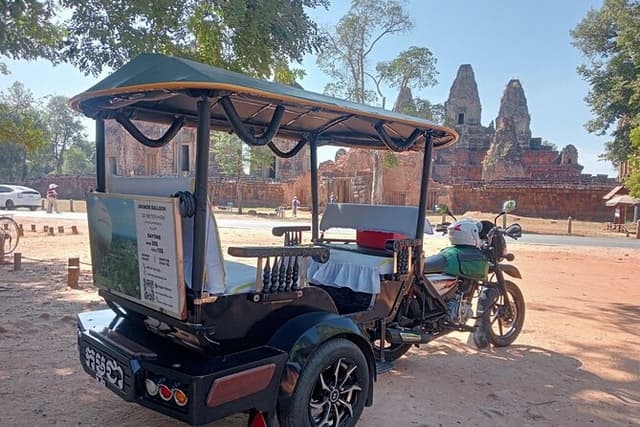 Private Grand Tour & Banteay Srei by TukTuk with Driver