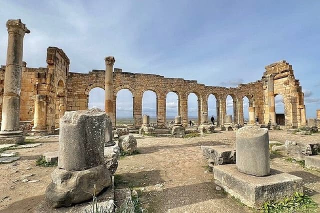 Meknes and Volubilis Day Trip from Fes with Local Guide in Meknes