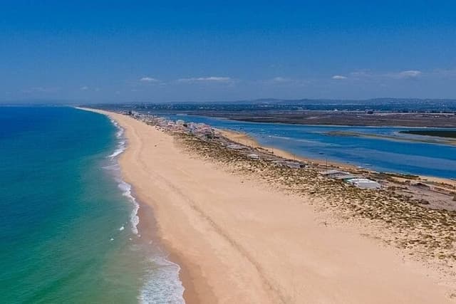 Faro City and Beach Tour on Electric Tuk tuks
