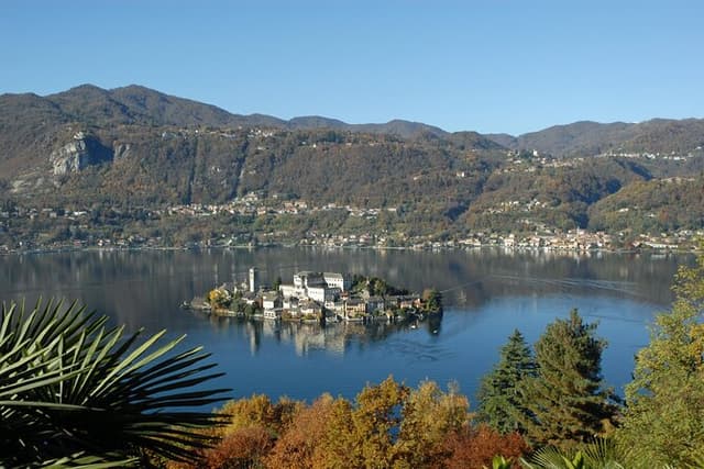 Food & Wine Tour on Lake Orta from Milan - Private Tour