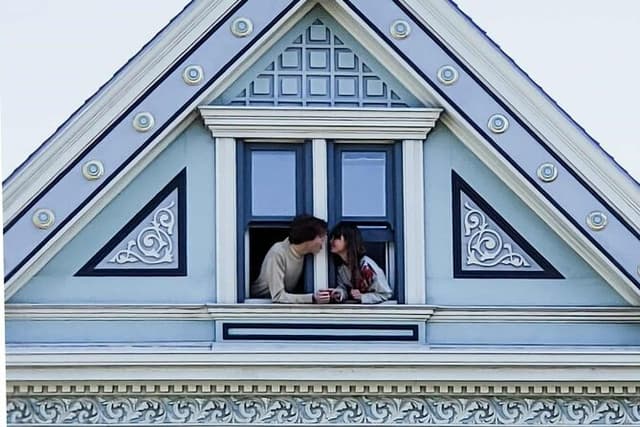 Blue Painted Lady House Tour - Interior Guided Tour by Owner