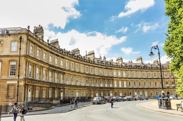 Bath Private Walking Tour with a Local