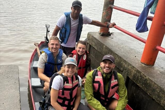Tortuguero Tour in Canoe Canals with Electric Motor