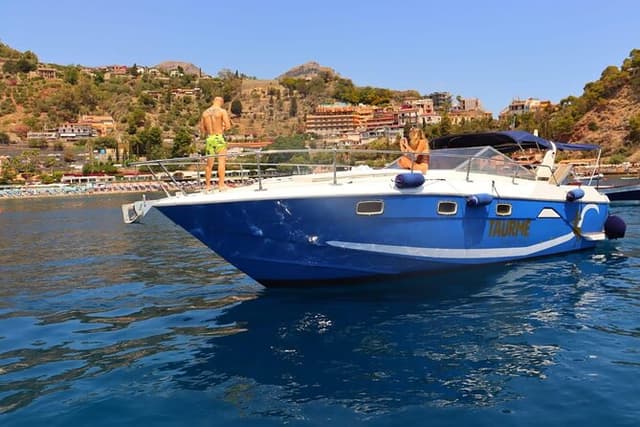 Full Day Cruise in Taormina with Snorkeling & Aperitif