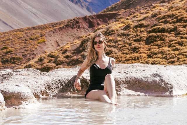 Embalse el Yeso and colina thermas with breakfast