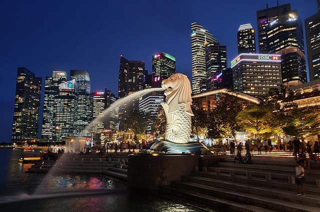 Singapore Night River Cruise with Garden Rhapsody and Spectra